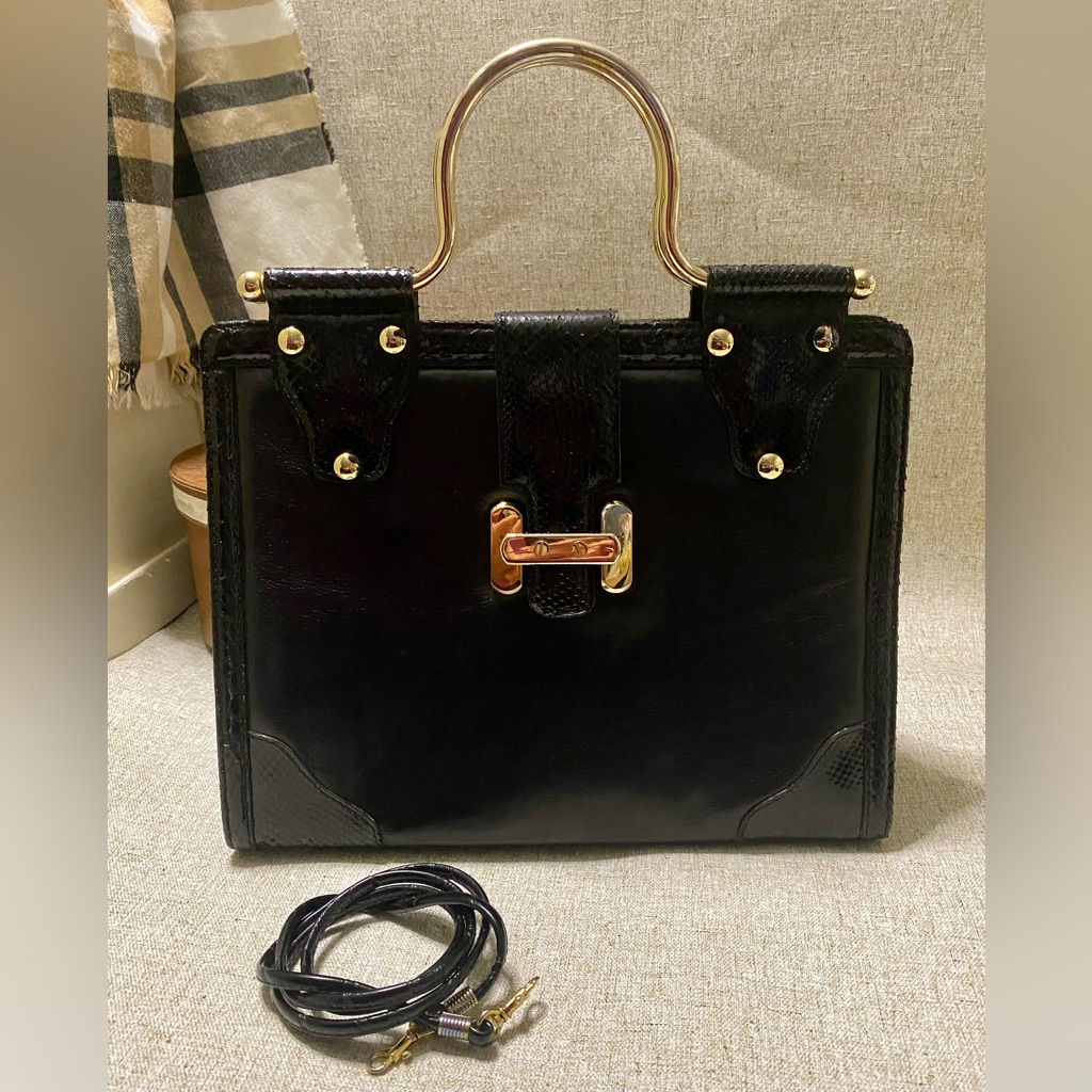 Buy It Today At Half Price Offer Vintage Faux Leather Black Purse